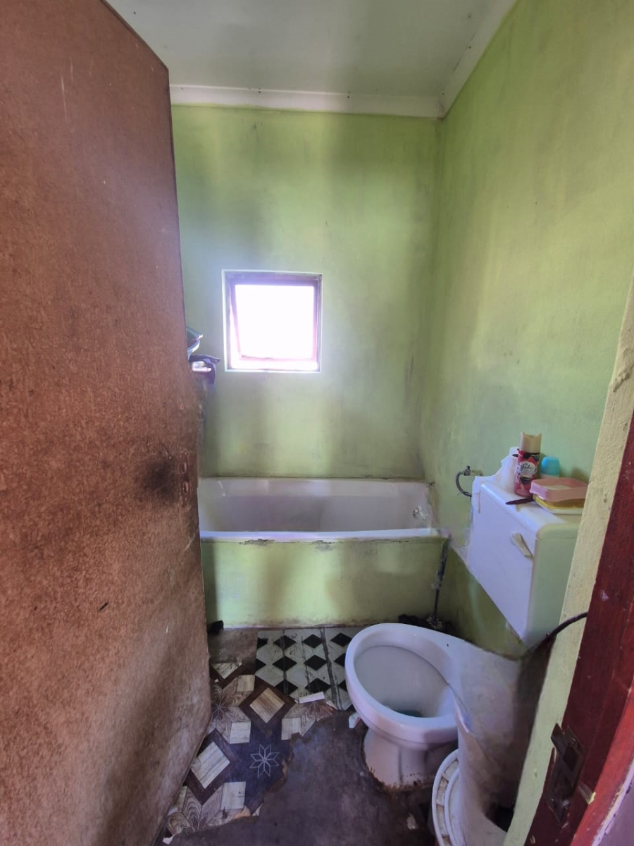 2 Bedroom Property for Sale in Zwide Eastern Cape